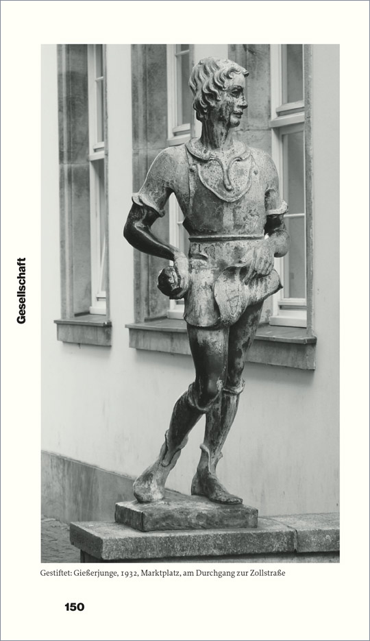 Giesserjunge am düsseldorfer rathausplatz